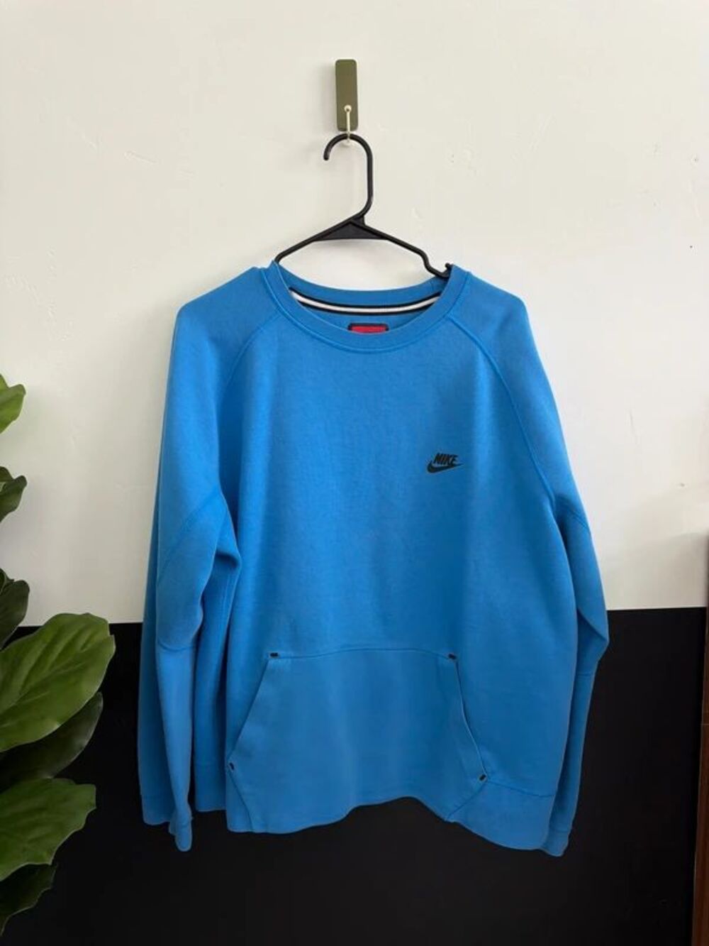 Nike Tech Size XL Fleece Crewneck